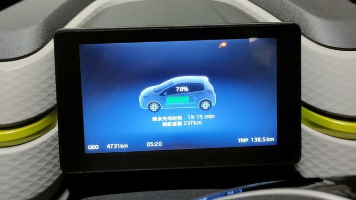 5 cuidados essenciais na compra de carros híbridos e elétricos usados