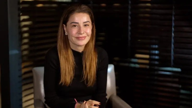 Rafaela Pimenta: A Estrategista Brasileira que Redefine o Mercado Multibilionário do Futebol Global