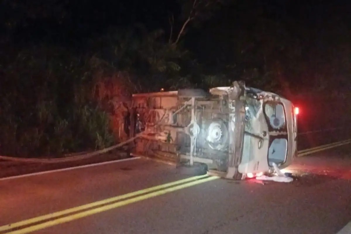 Acidente com Ambulância na BR-174: O Alerta Regional sobre Saúde e Infraestrutura em Mato Grosso