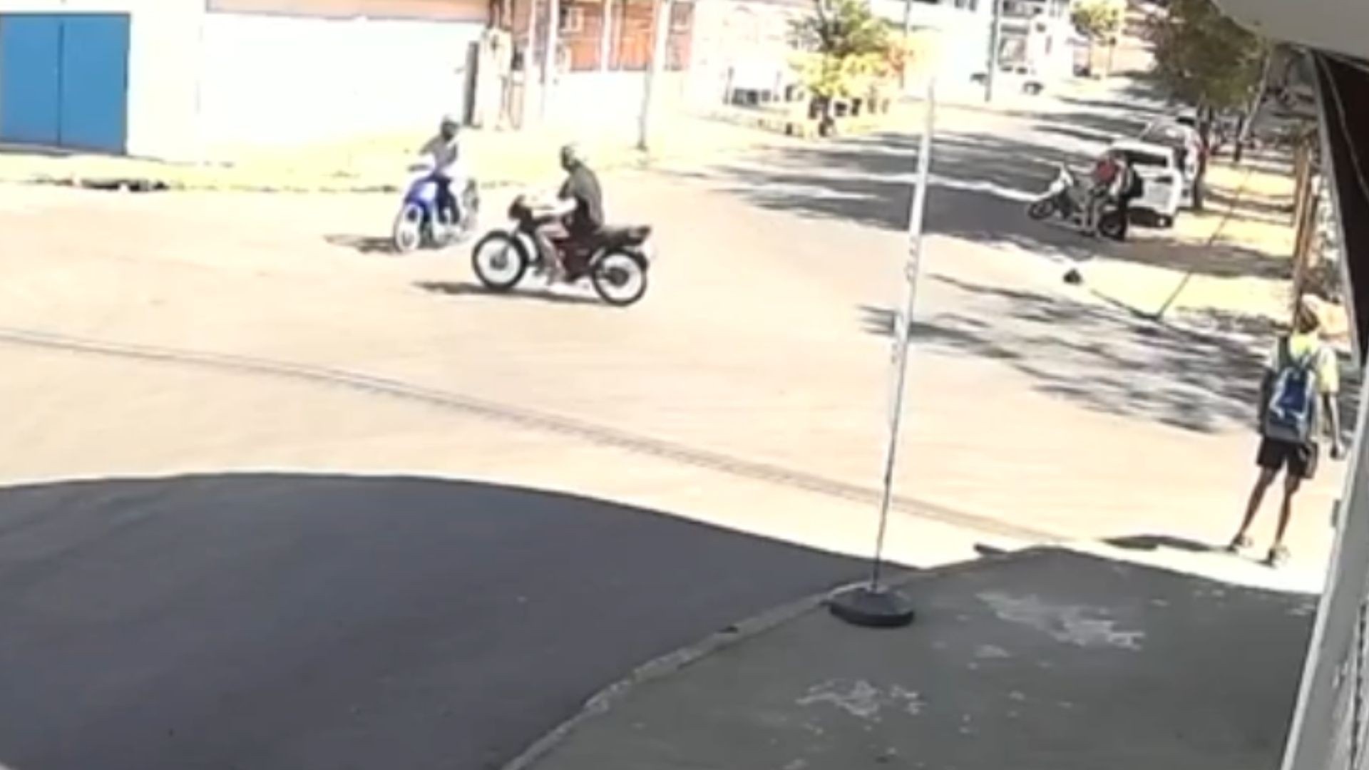 Cachoeiro: Acidente com Adolescente em Moto Desautorizada Sinaliza Desafios na Segurança Viária Regional