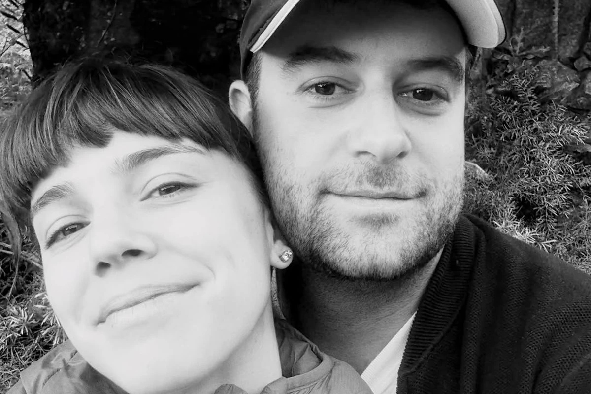 O Entrelace de Influência: Análise da Dinâmica Social por Trás do Relacionamento de Alice Wegmann