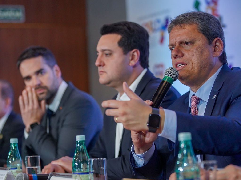 A Decisão Estratégica dos Governadores e o Redesenho do Mapa de Negócios Estaduais para 2026