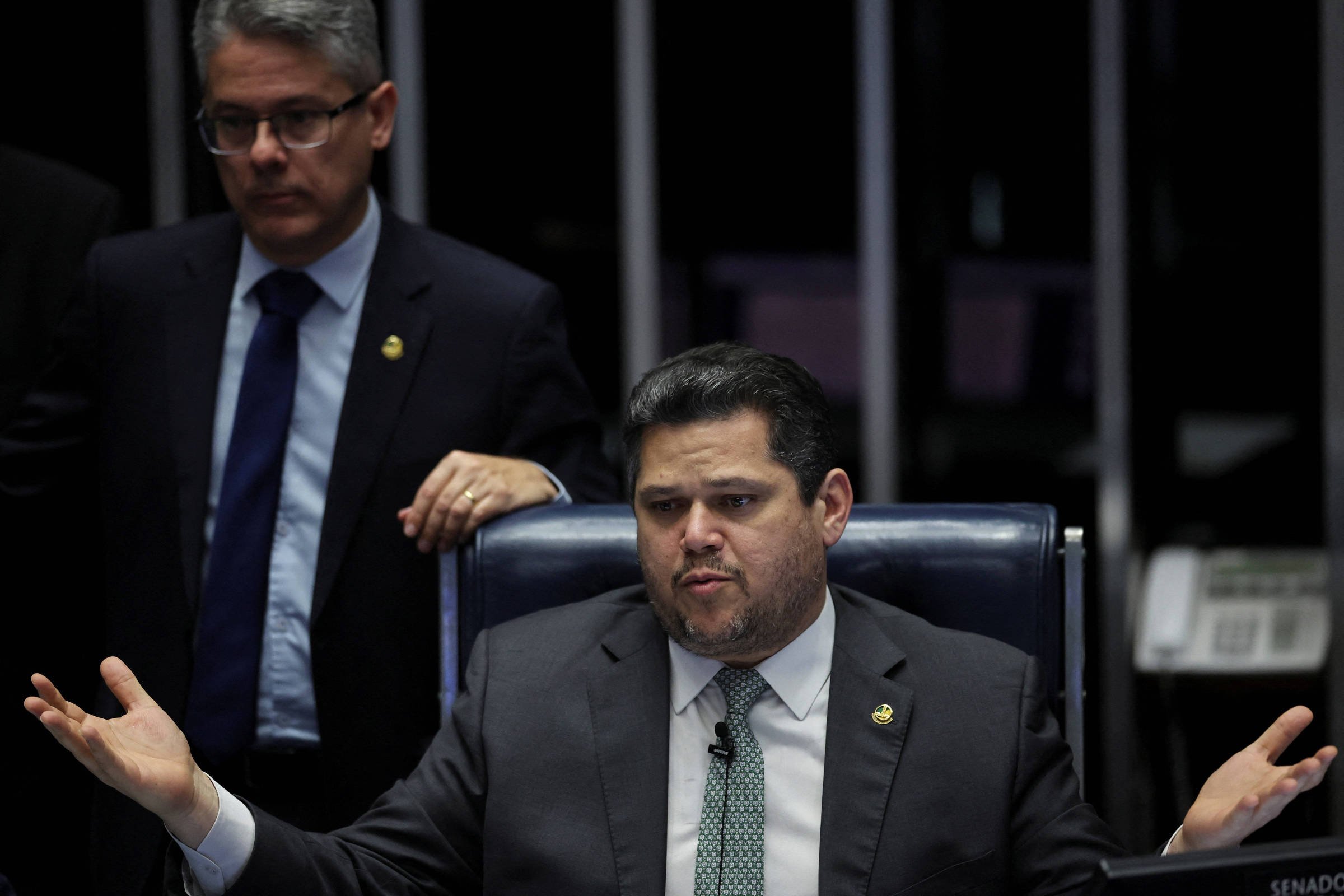 Oposição intensifica pressão sobre Alcolumbre para instalar CPMI do Master após nova prisão de Daniel Vorcaro