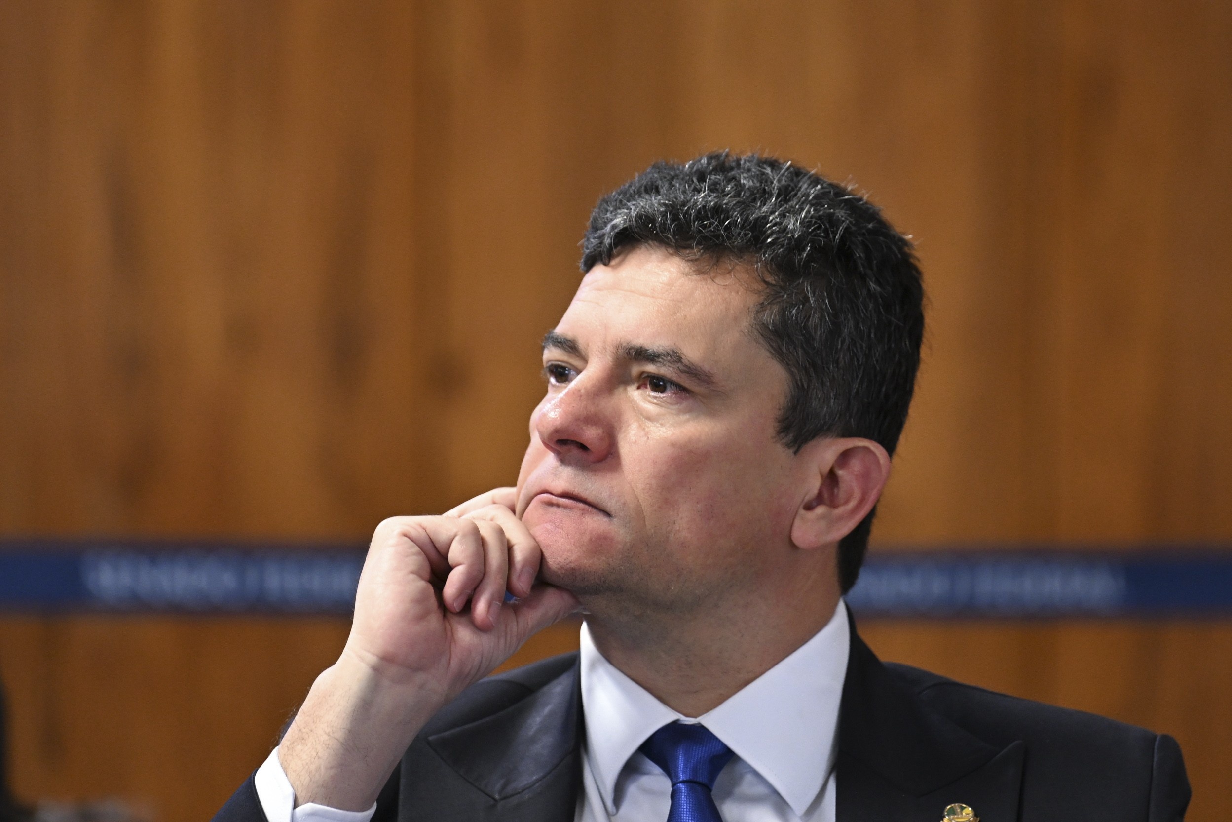 TRF-4 Absolve Mulheres em Caso PCC/Moro: A Nuance da Prova e o Limite da Punição