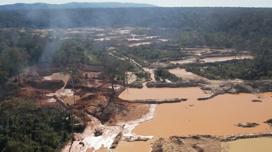 Mato Grosso: Operações Federais Infligem Golpe Financeiro de R$ 93 Milhões ao Garimpo Ilegal na Terra Indígena Sararé