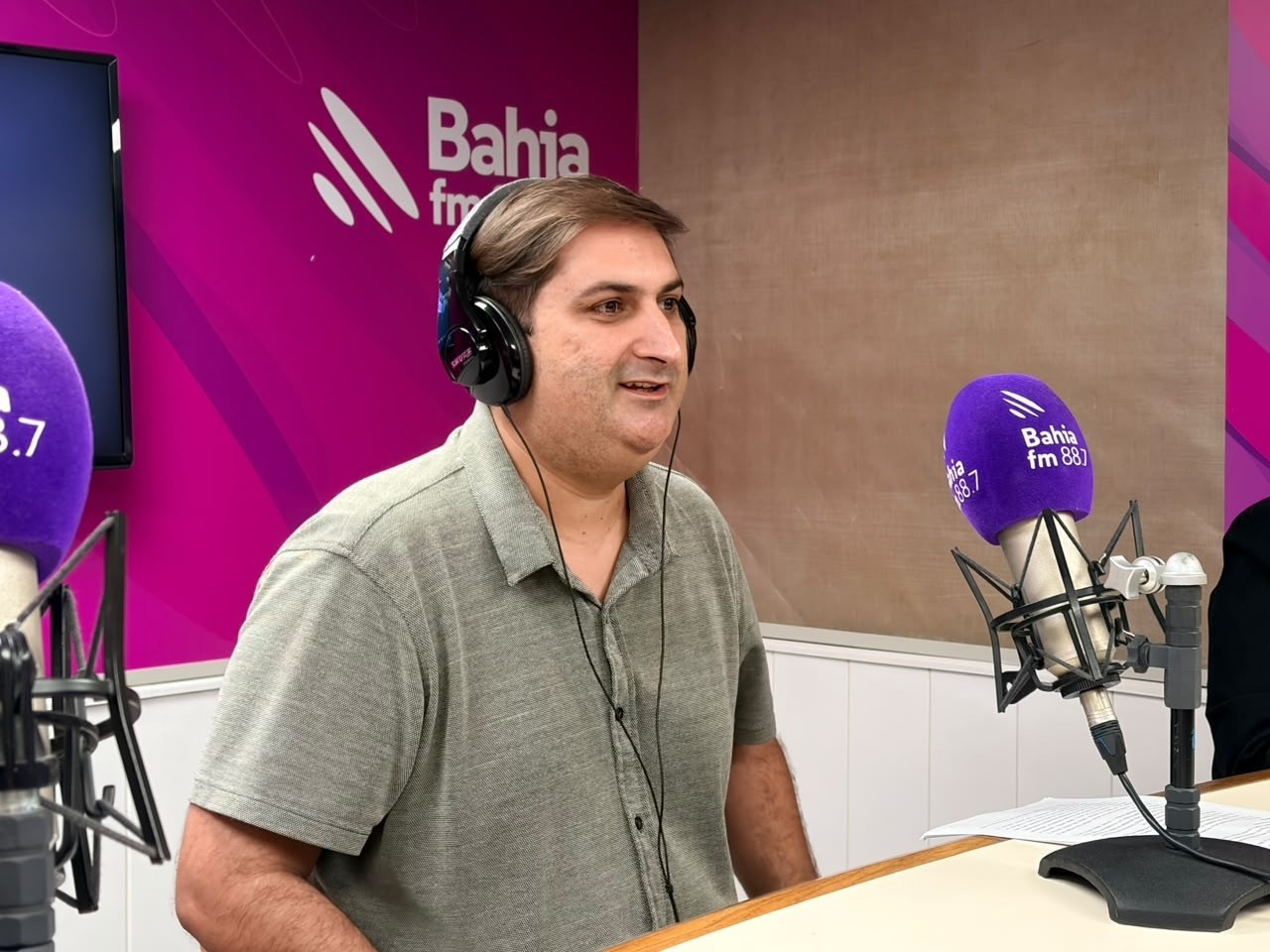 Aroldo Félix na Bahia: As Promessas e o Dilema do Desenvolvimento Social