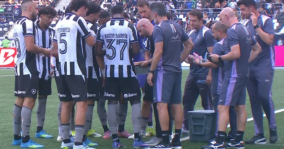 Análise da Derrota do Botafogo para o Remo: O Que Ela Revela Sobre Liderança e Performance em Crise