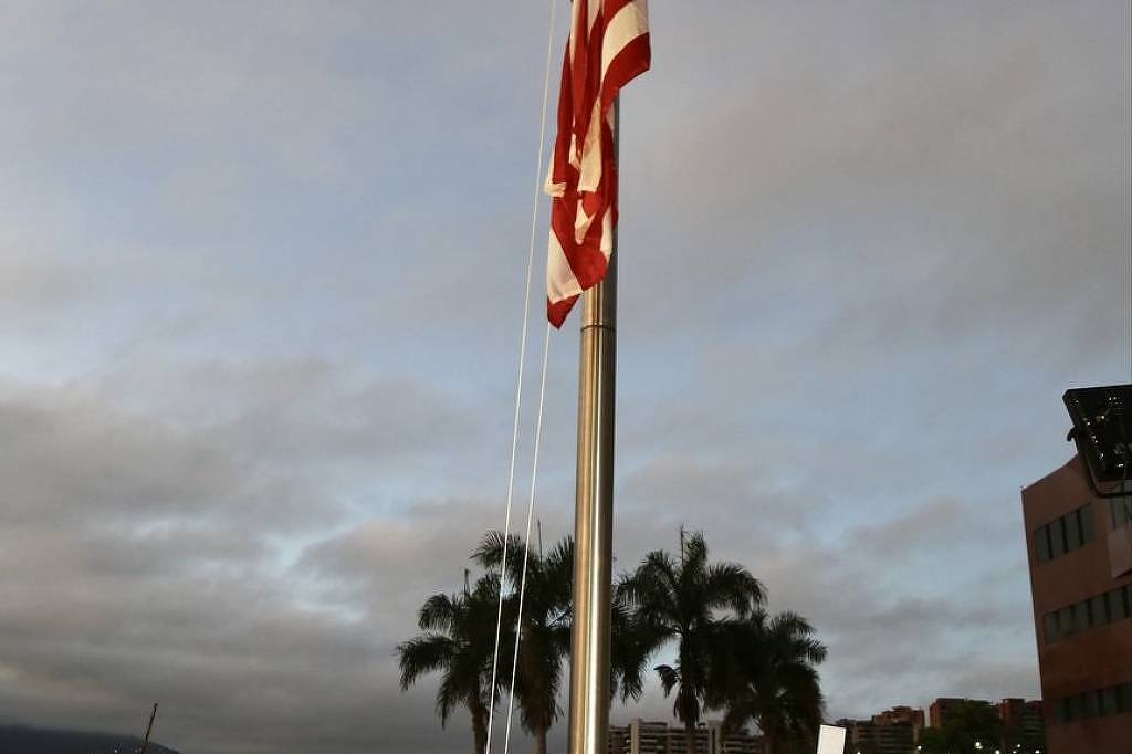 Reaproximação EUA-Venezuela: Para Além da Bandeira, a Reconfiguração Geopolítica da América Latina