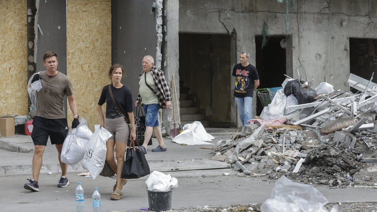 Escalada em Kiev: Nova Onda de Ataques Expõe Desafios Críticos de Defesa e Tensão Geopolítica