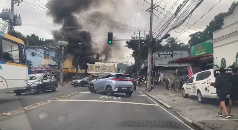 Tensão em Jacarepaguá: Desaparecimento na Covanca Expõe Crise de Confiança e Impacta o Cotidiano Regional