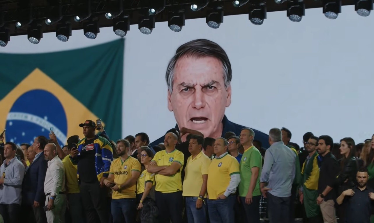 Inteligência Artificial na Política: O Imbróglio Judicial da Imagem de Bolsonaro