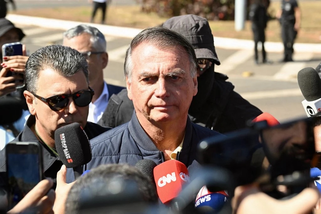 Visitas e Restrições: A Nova Fronteira da Responsabilidade Judicial para Ex-Presidentes