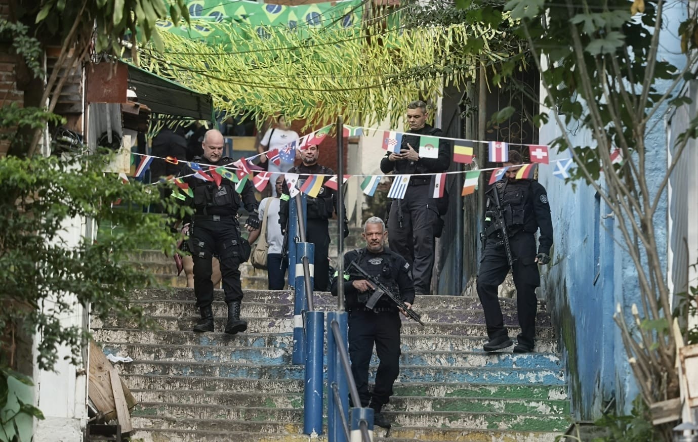 Tensão em Botafogo: Tiros no Morro Dona Marta Exponem Desafios à Segurança Pública no Rio
