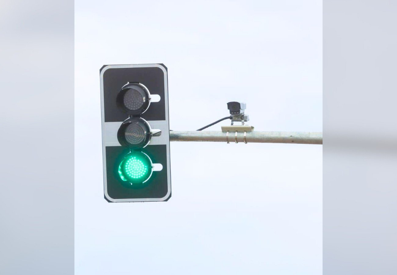 Avenida Siqueira Campos recebe câmeras em semáforos; entenda