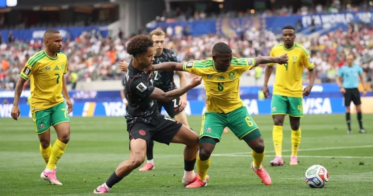 Canadá Ascende às Oitavas com Garra nos Acréscimos, Reafirmando Nova Era no Futebol Mundial