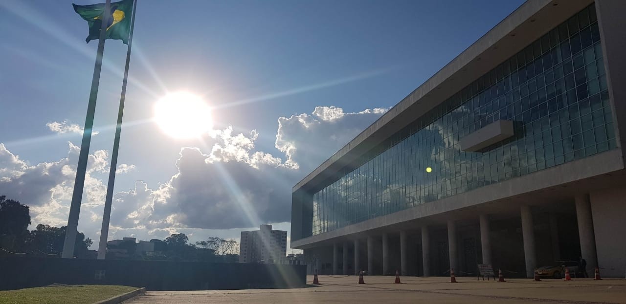 Movimentação Pré-Eleitoral no Paraná: As Estratégias que Moldam o Futuro do Estado em 2026