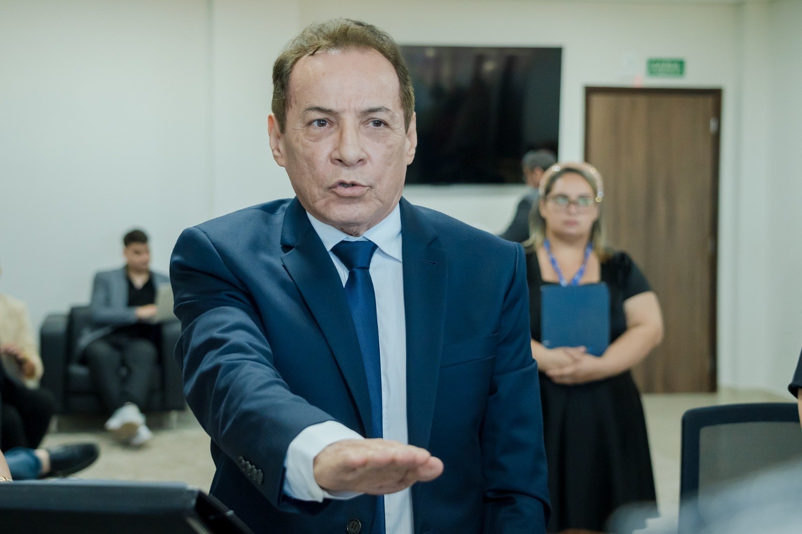 Movimento Estratégico na Alap: A Posse de Carlos Lobato e Suas Repercussões para a Governança Amapaense