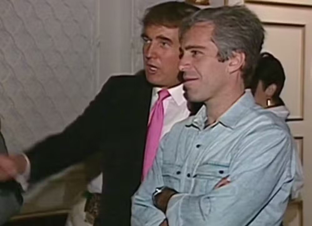 Mulher denuncia violência sexual de Trump em novos documentos do caso Epstein