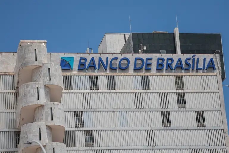 Veto de Transparência no Aporte Bilionário ao BRB: Implicações Profundas para o Distrito Federal