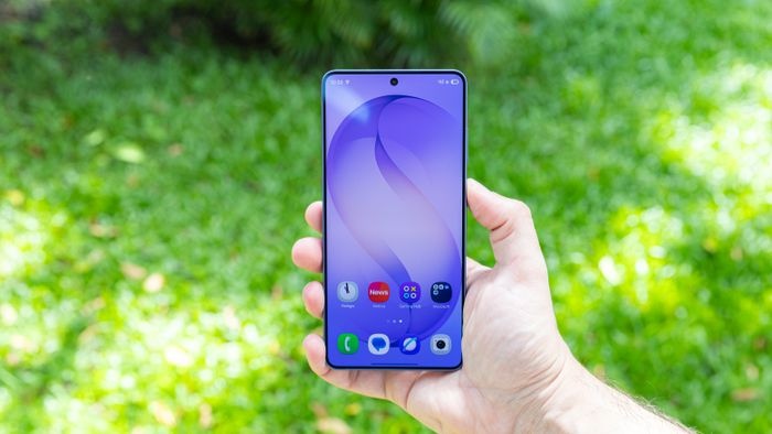 Quebra de Paradigmas: Samsung Galaxy S26 Adota Compatibilidade AirDrop/Quick Share, Redefinindo a Transferência de Arquivos