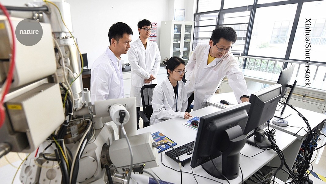China Impulsiona Investimento em Jovens Cientistas: Impacto na Corrida Global por Inovação