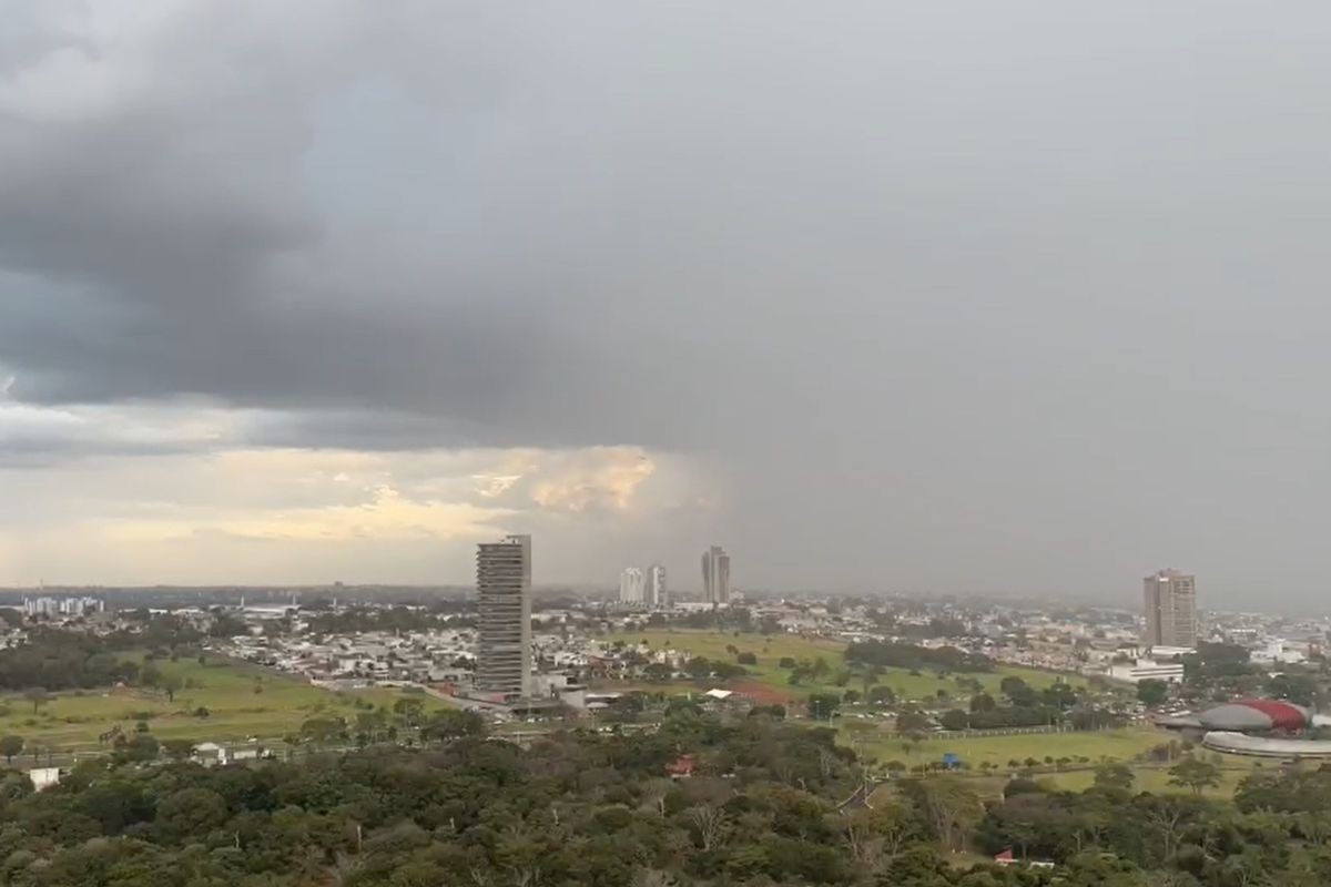 Clima Extremo em Campo Grande: Uma Análise Profunda dos Impactos na Aviação e no Cotidiano Regional