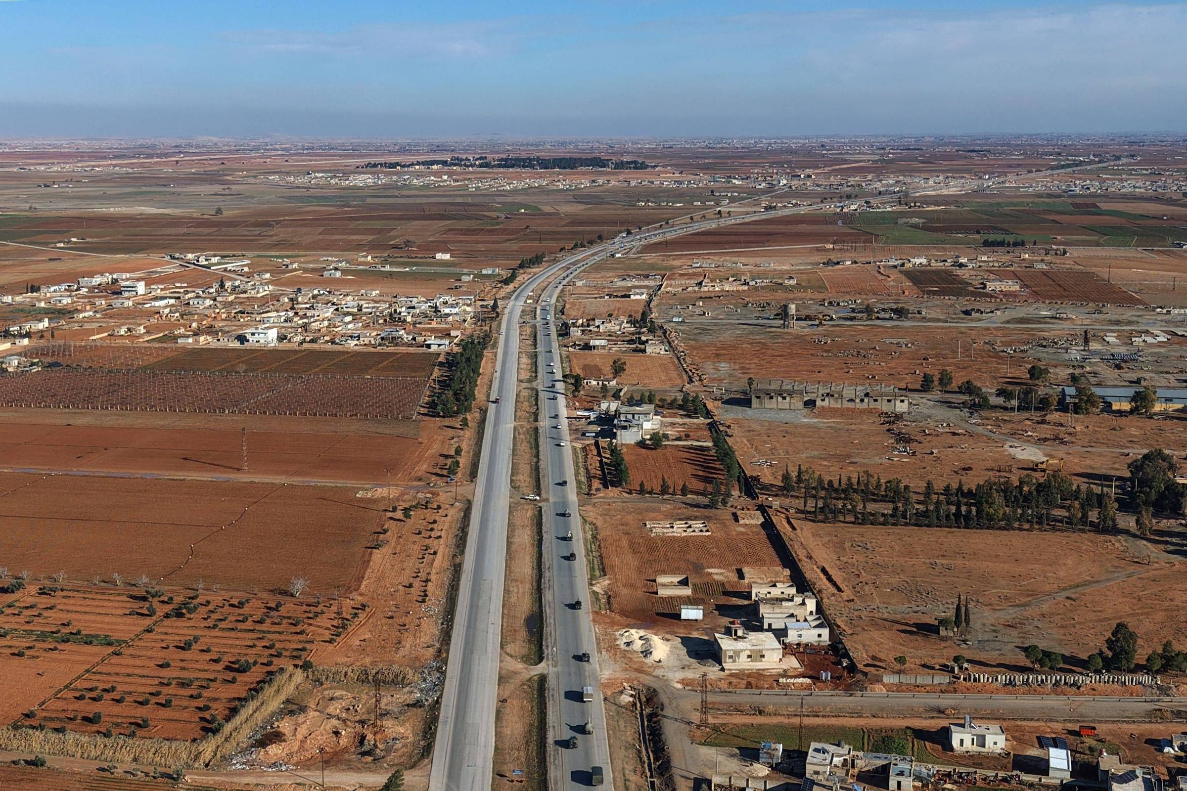 Tragédia Rodoviária na Síria Revela Vulnerabilidades Estruturais e Humanas