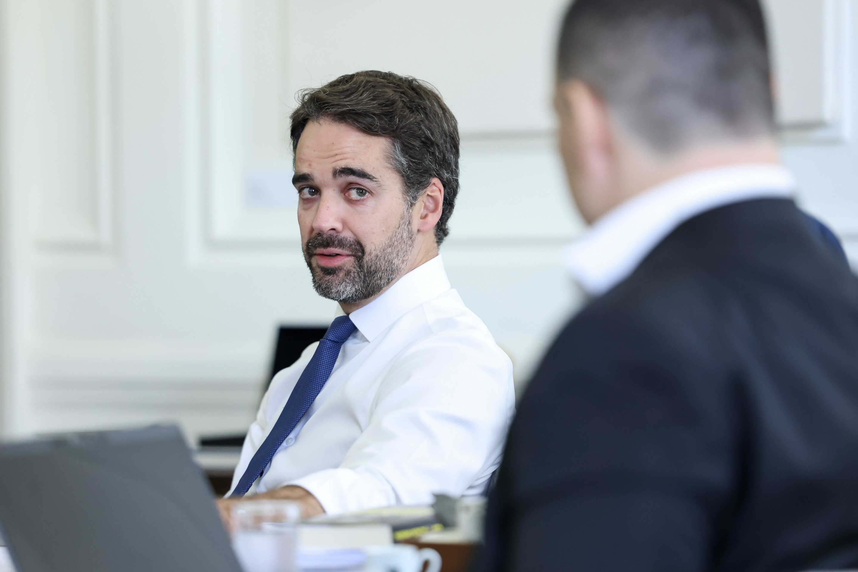 A Decisão do PSD e o Redirecionamento de Eduardo Leite: Implicações para o Cenário Político Gaúcho