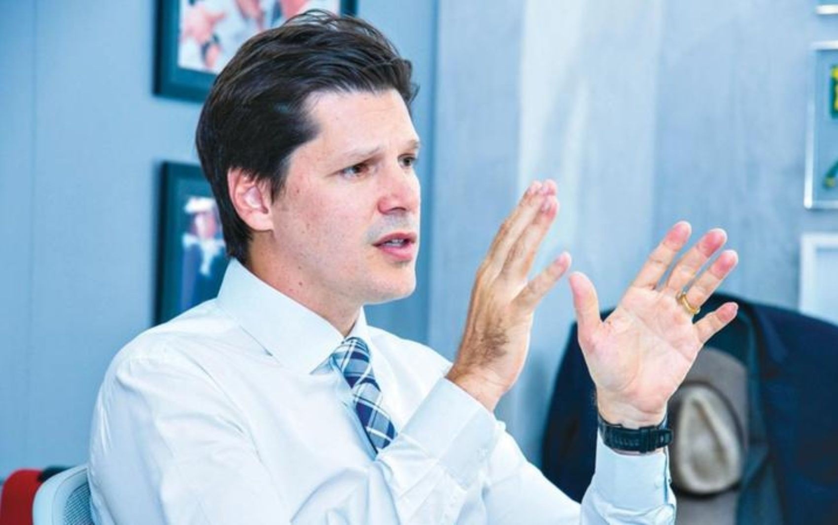 Goiás na Transição: A Reconfiguração da Liderança Estadual e Seus Efeitos Estratégicos