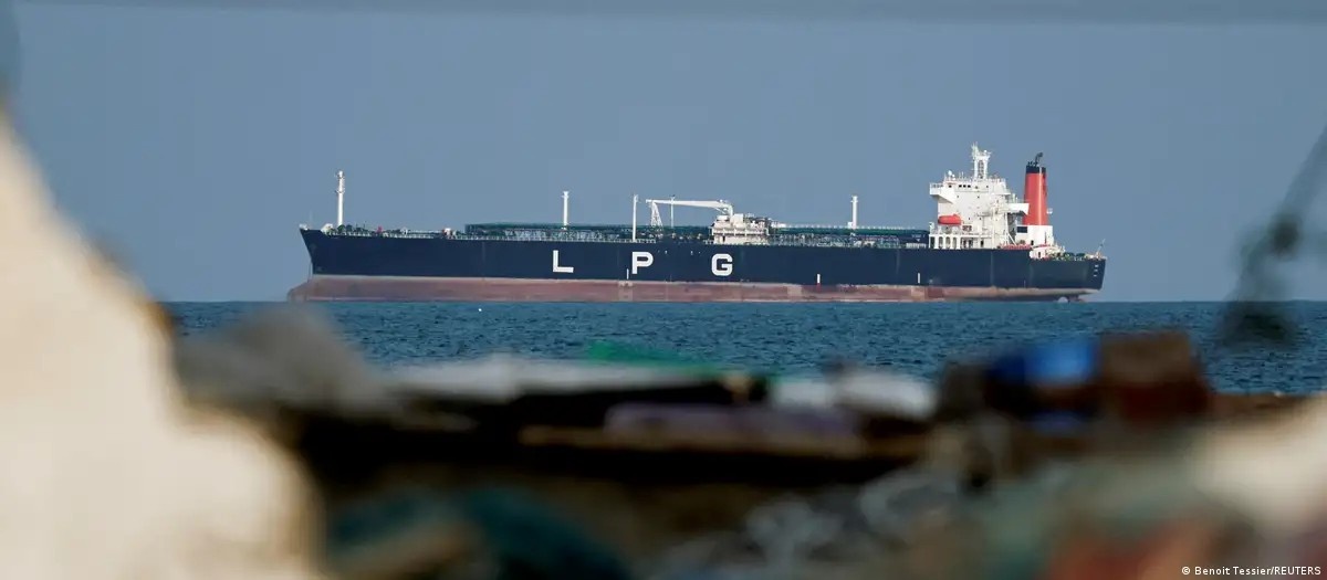 O Estreito de Ormuz Sob Novo Regime: O Pedágio Iraniano e Suas Ramificações na Economia Global