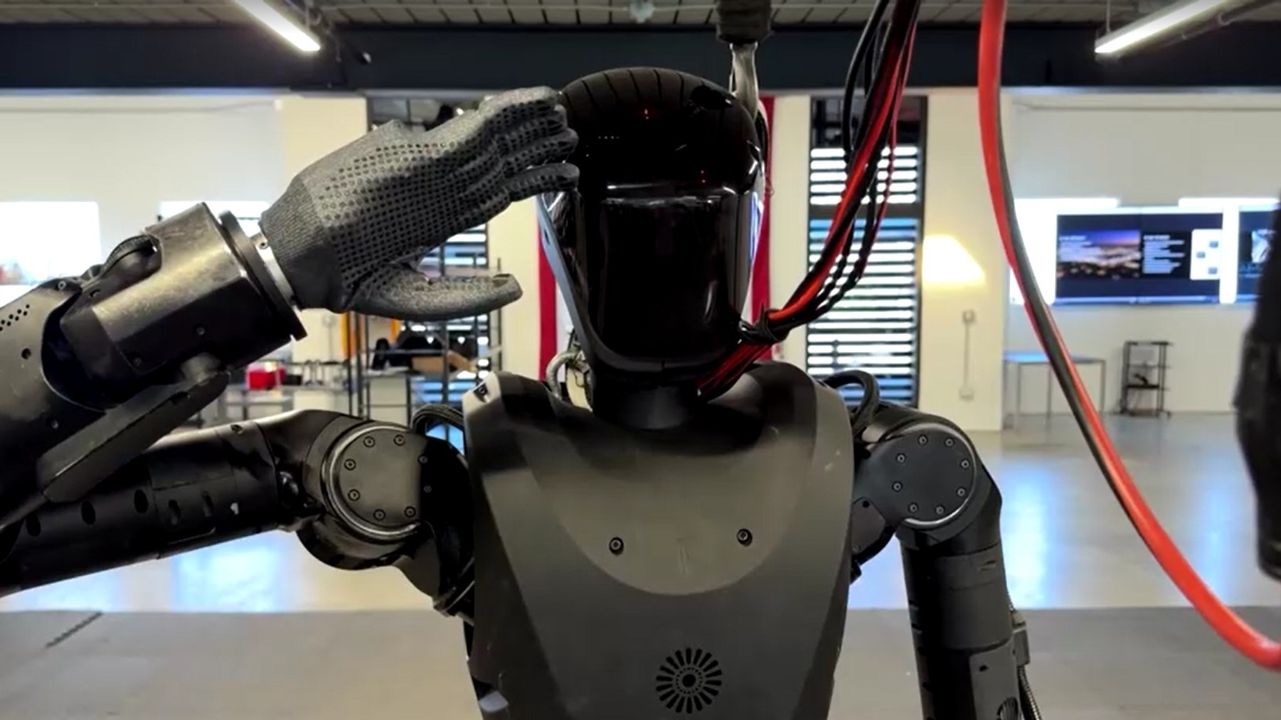 Robótica Autônoma Militar: O Phantom-01 e a Reconfiguração Econômica da Defesa