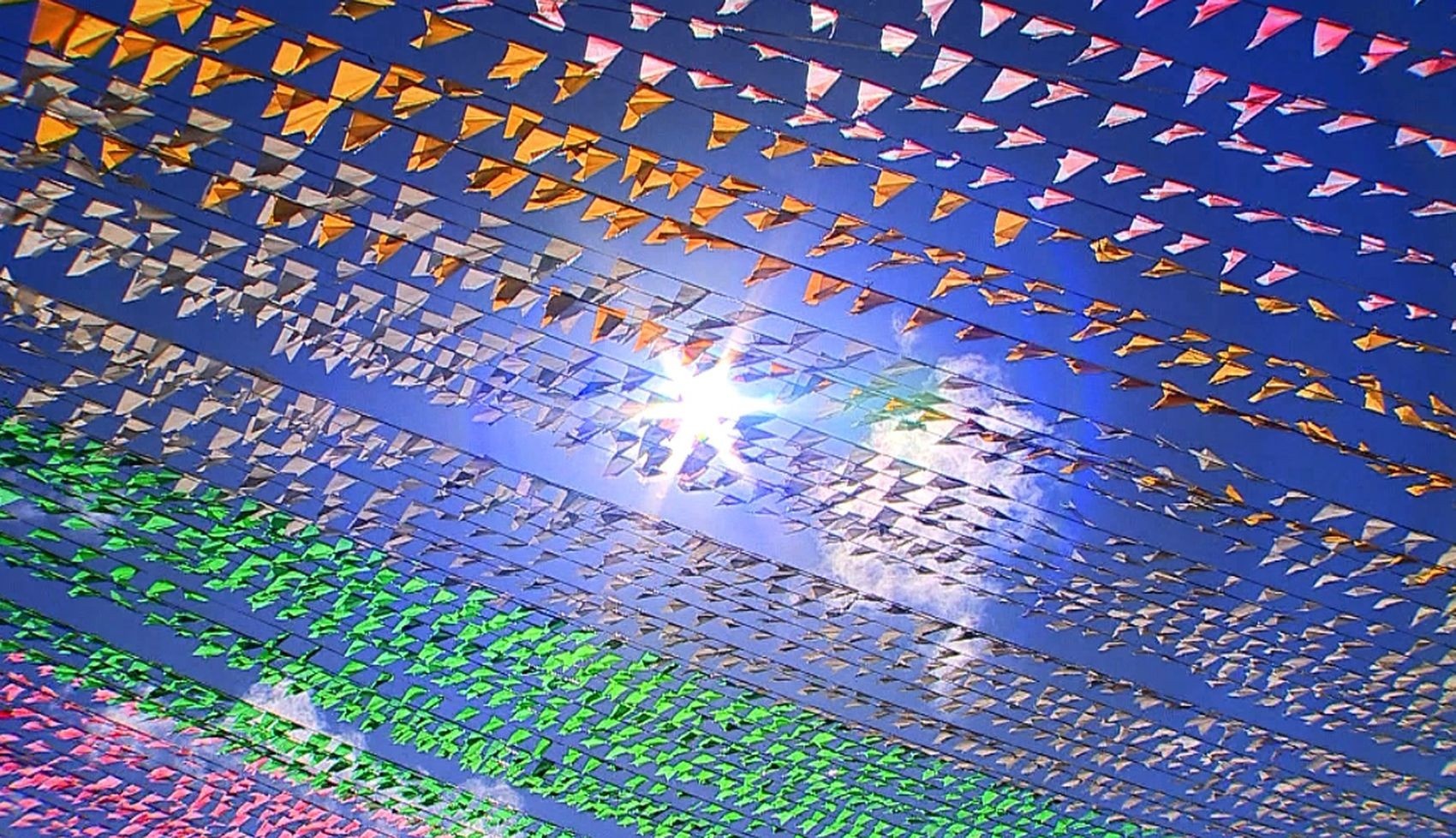 Sergipe Celebra a Tradição Junina: Análise do Concurso Ruas Decoradas e Seu Legado Comunitário