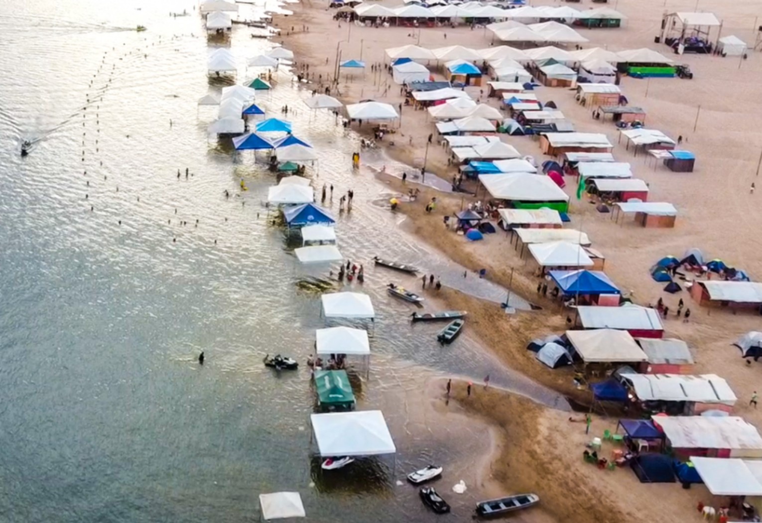 Tragédia em Praia do Tocantins: Morte por Choque Elétrico Expõe Riscos Ocultos no Lazer Regional