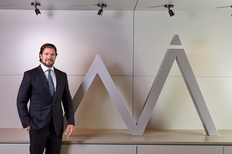 O Estresse de Vorcaro e o Giro Estratégico na Defesa: Implicações para o Poder e a Justiça