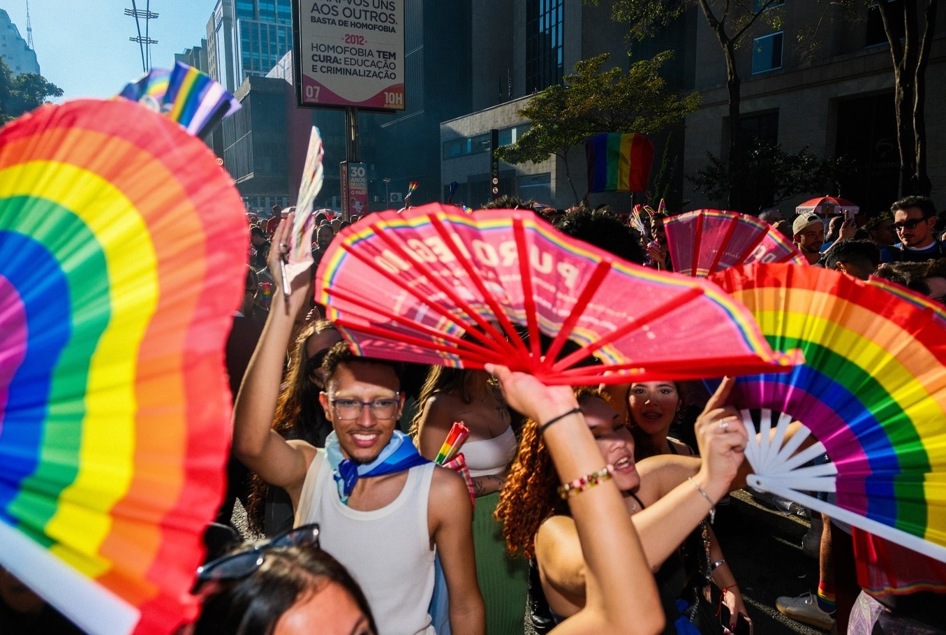 Recuo na Aceitação da Homossexualidade: Implicações Políticas e Sociais no Brasil