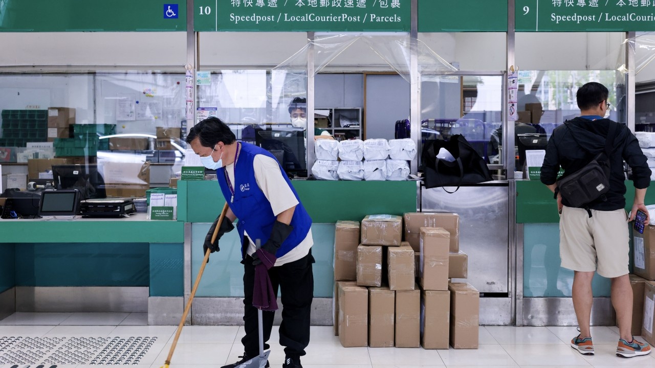 O Crepúsculo dos Correios: O Caso de Hong Kong e o Futuro das Estatais Postais Globais