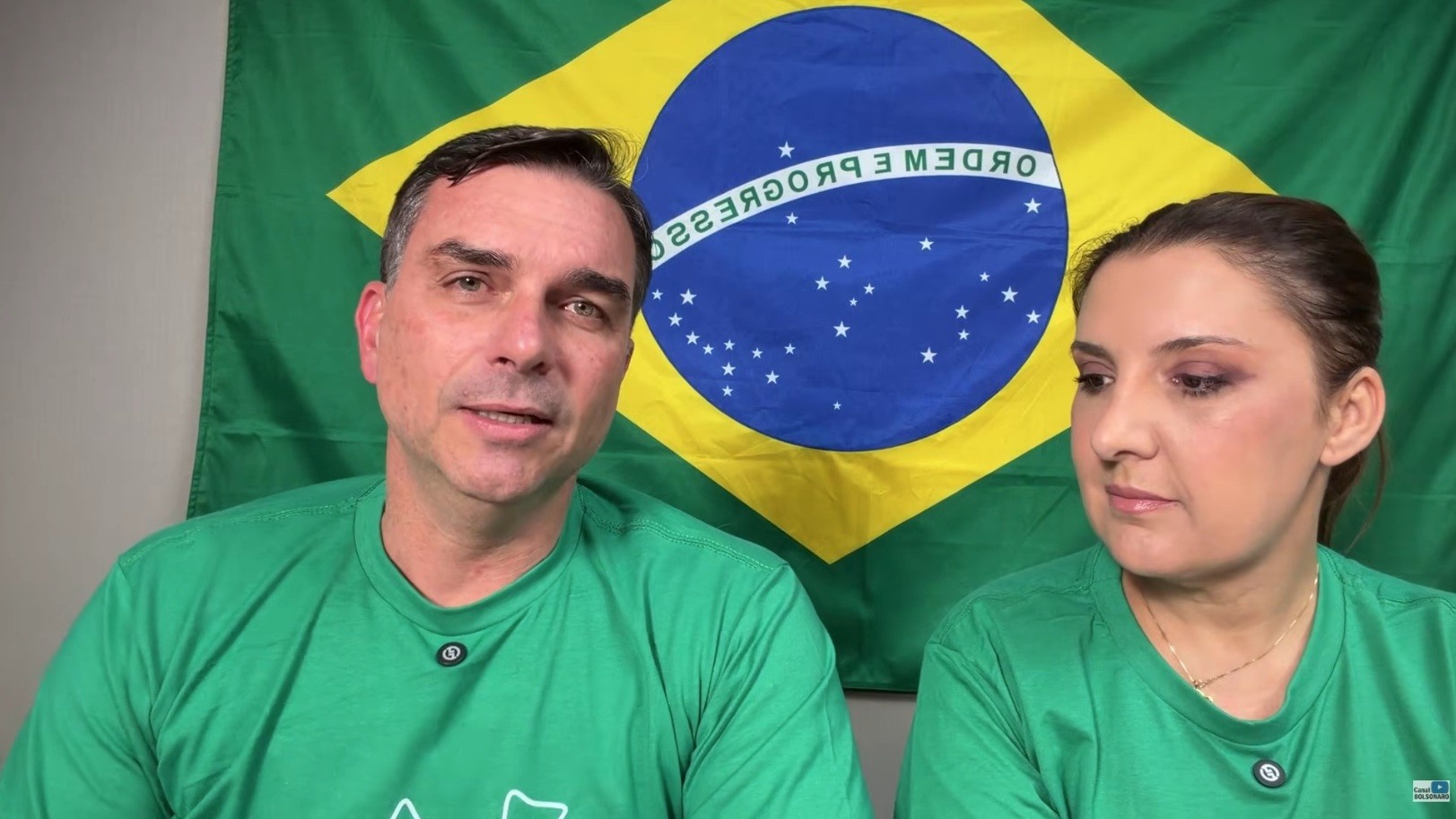 Flávio Bolsonaro Reivindica Pauta Feminina: Análise da Estratégia 'Brasil por Elas' em Meio a Contradições Pessoais e Partidárias
