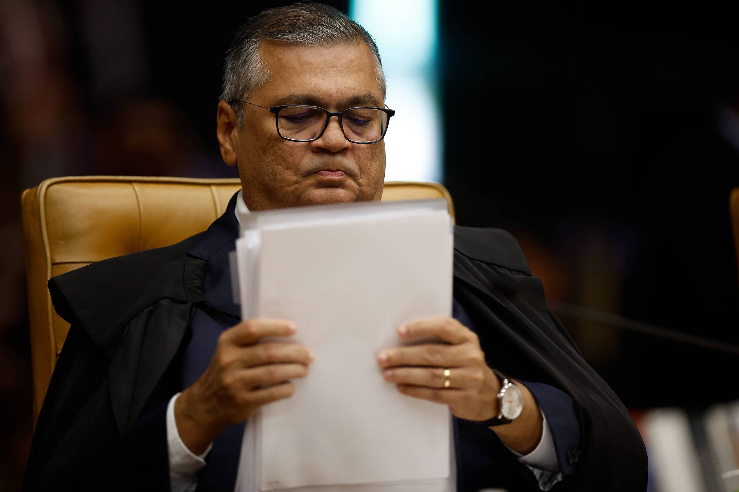 Decoro Parlamentar em Crise: Condenações por Corrupção Reacendem Debate sobre Integridade no Congresso