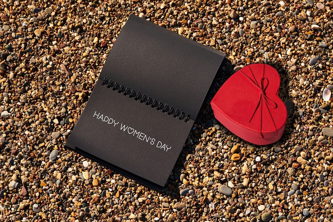 Dia da Mulher: A Autonomia Feminina como Pilar de Transformação Social e Econômica