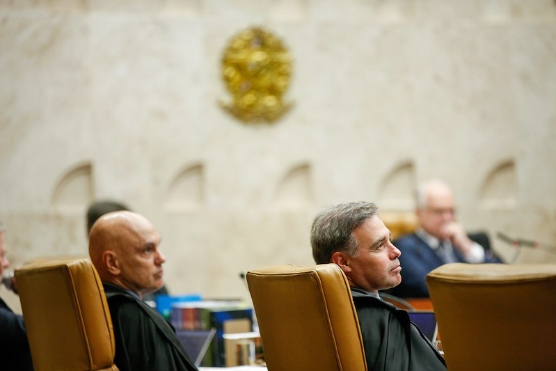 A Encruzilhada do STF: Como Decisões Cruciais Reconfiguram o Xadrez Político-Eleitoral