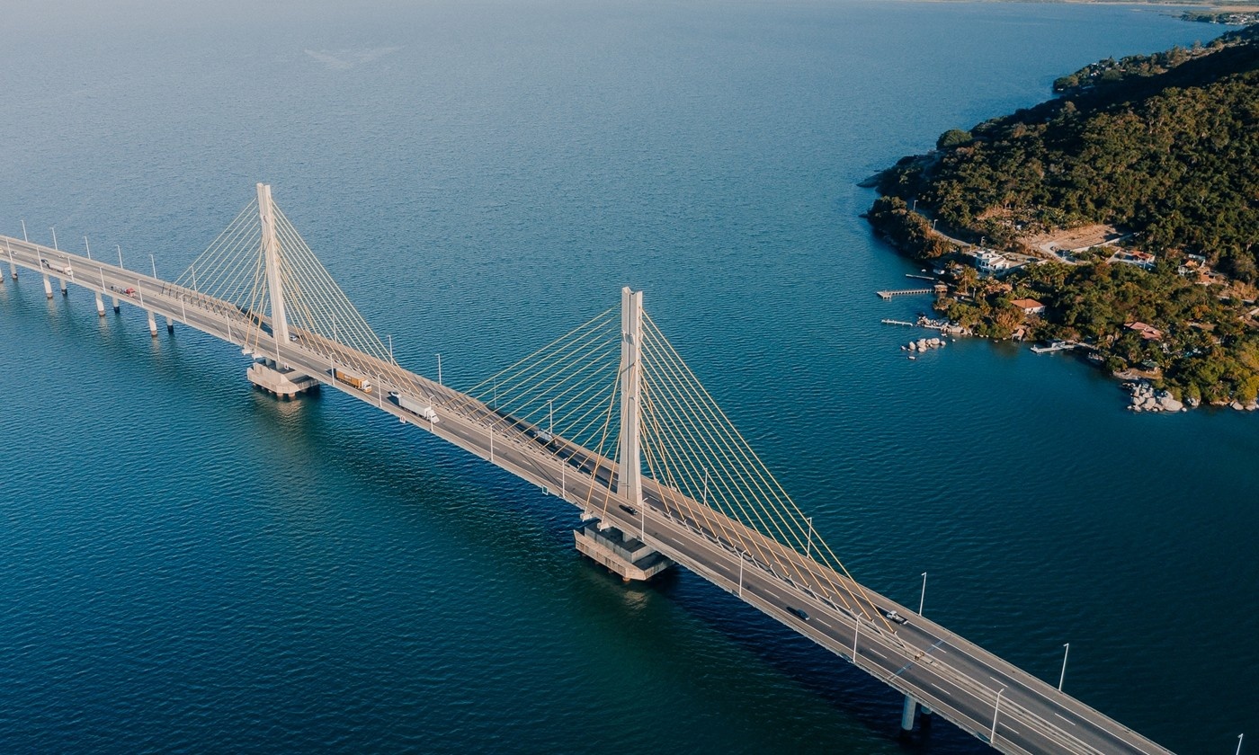 Ponte Anita Garibaldi: Crise Estrutural Recorrente Expõe Fragilidade Logística em Santa Catarina