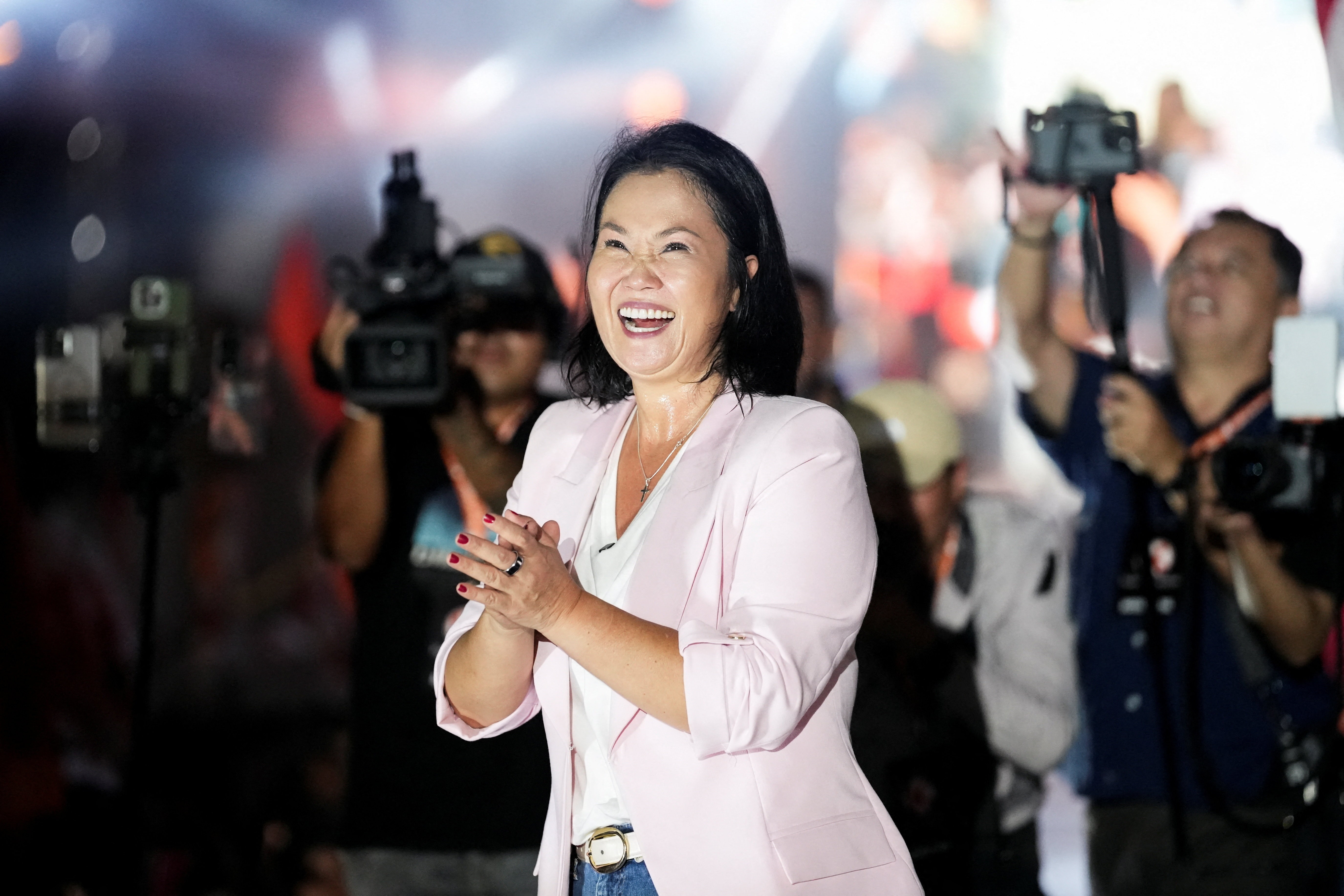 Peru à Beira de um Governo Fujimori: Desafios Políticos e Econômicos Pós-Eleitorais