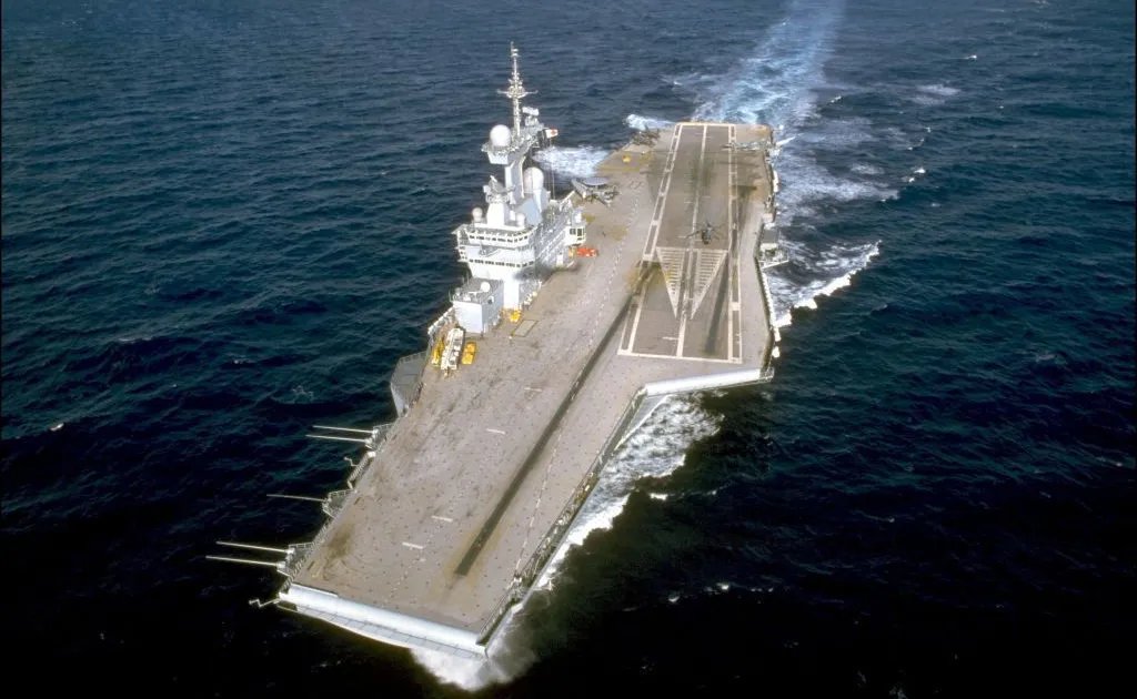 Em meio à guerra no Oriente Médio, países europeus enviam navios e jatos