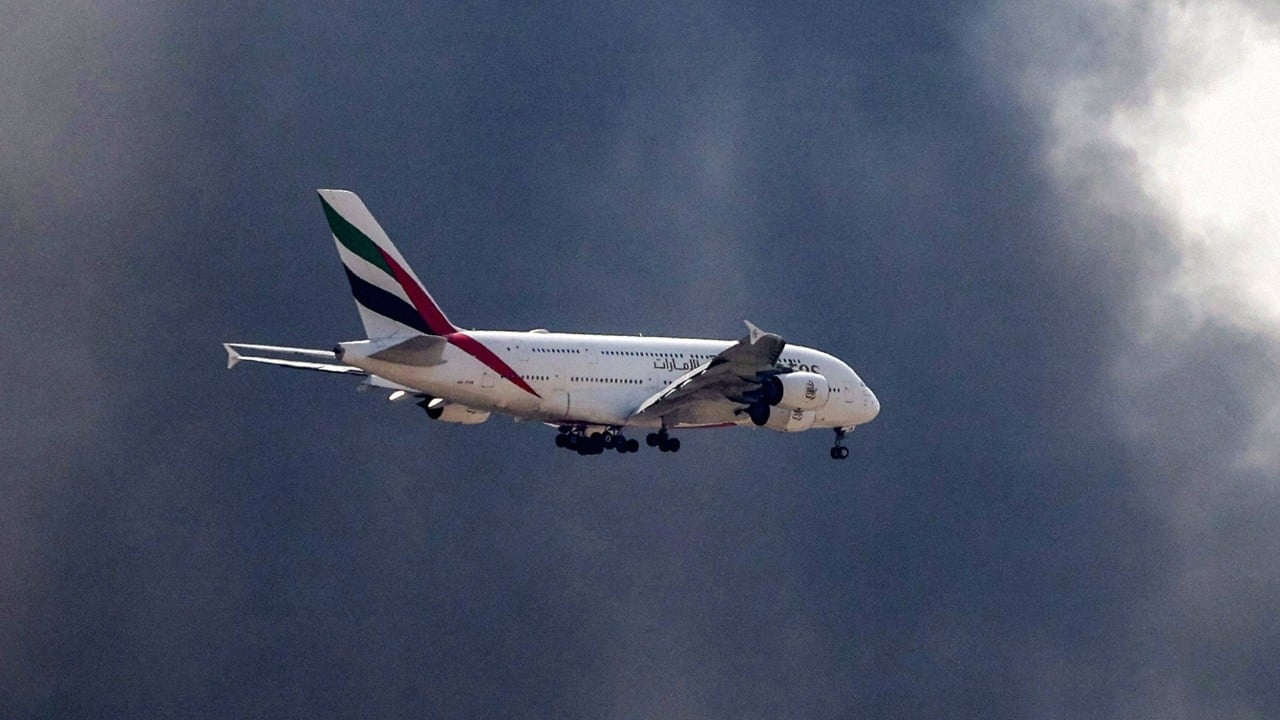 Voos Sem Passageiros da Emirates Revelam o Efeito Econômico da Tensão no Golfo