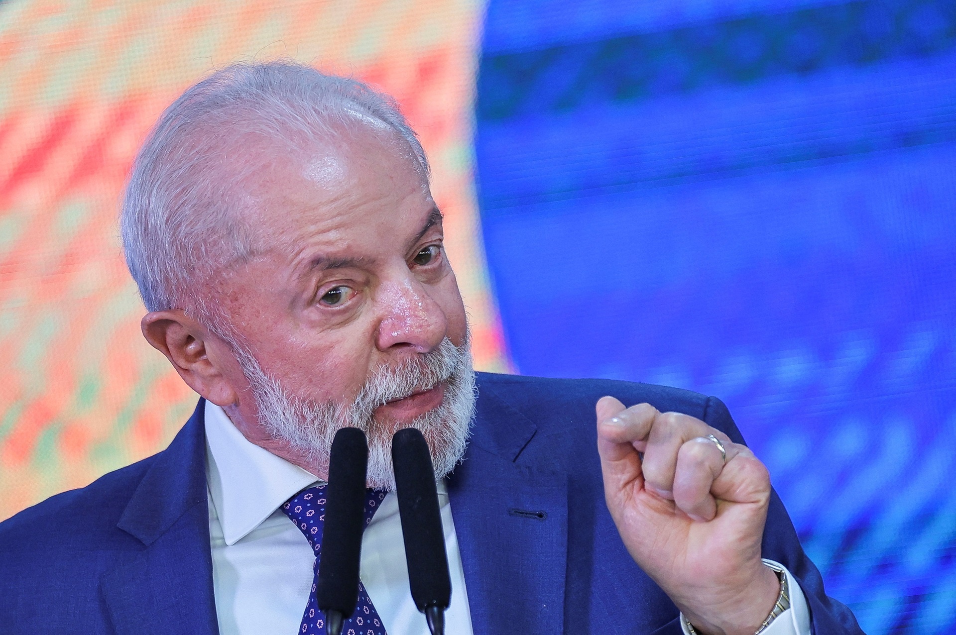 Xadrez Eleitoral em Pernambuco: O Custo Oculto da Fragmentação Política para o Ambiente de Negócios