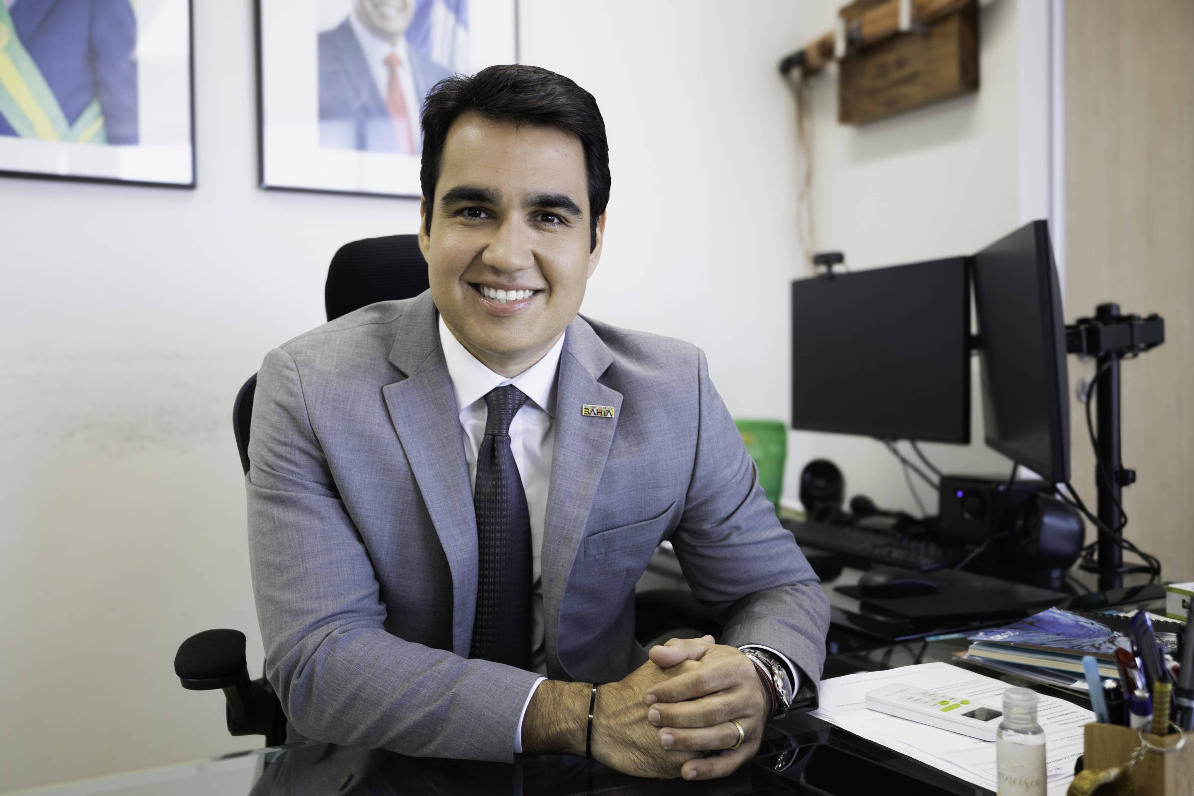 Influência Familiar e Suspeitas Financeiras: O Caso do Enteado de Jaques Wagner na Bahia