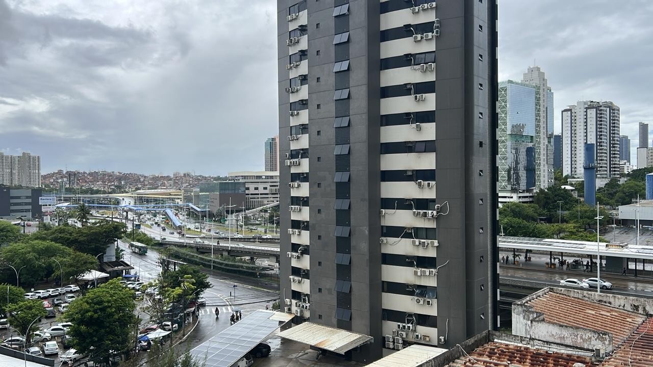 Salvador Sob as Chuvas de Outono: Análise da Dinâmica Climática e Seus Rebatimentos Urbanos