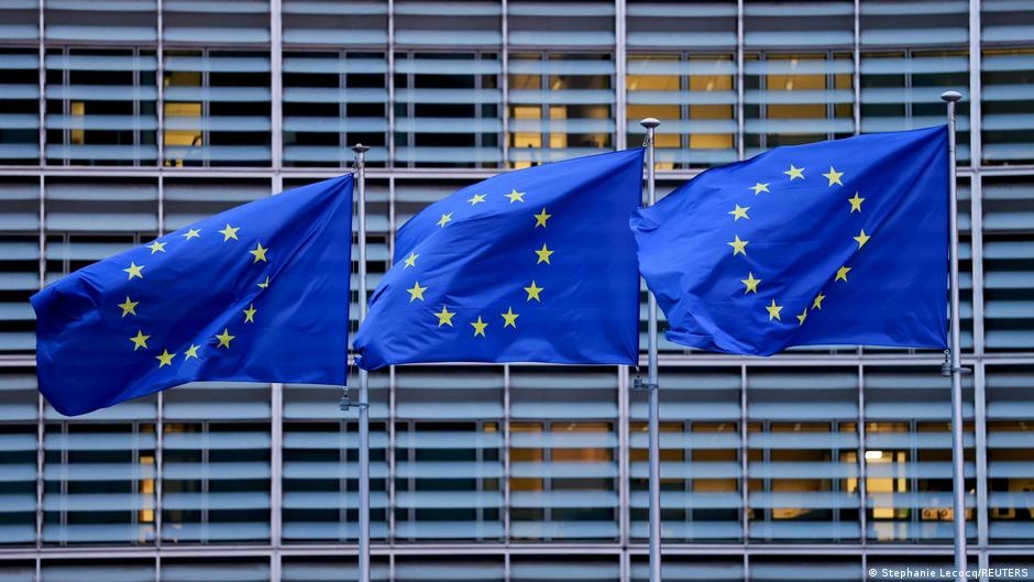 A União Europeia na Encruzilhada: Ampliação Urgente e Reformas Essenciais para um Novo Cenário Global