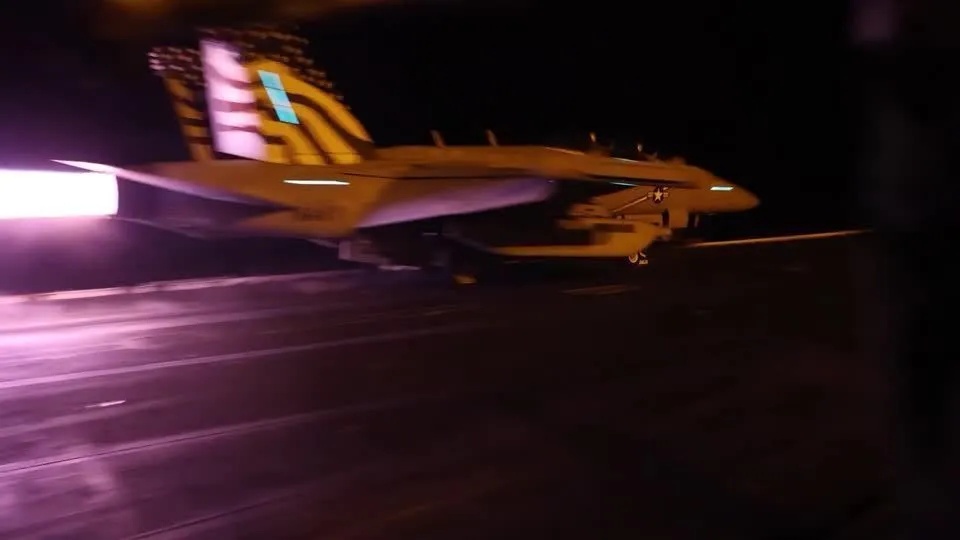 Crise no Estreito de Ormuz: A Escalada Geopolítica que Atormenta a Economia Mundial