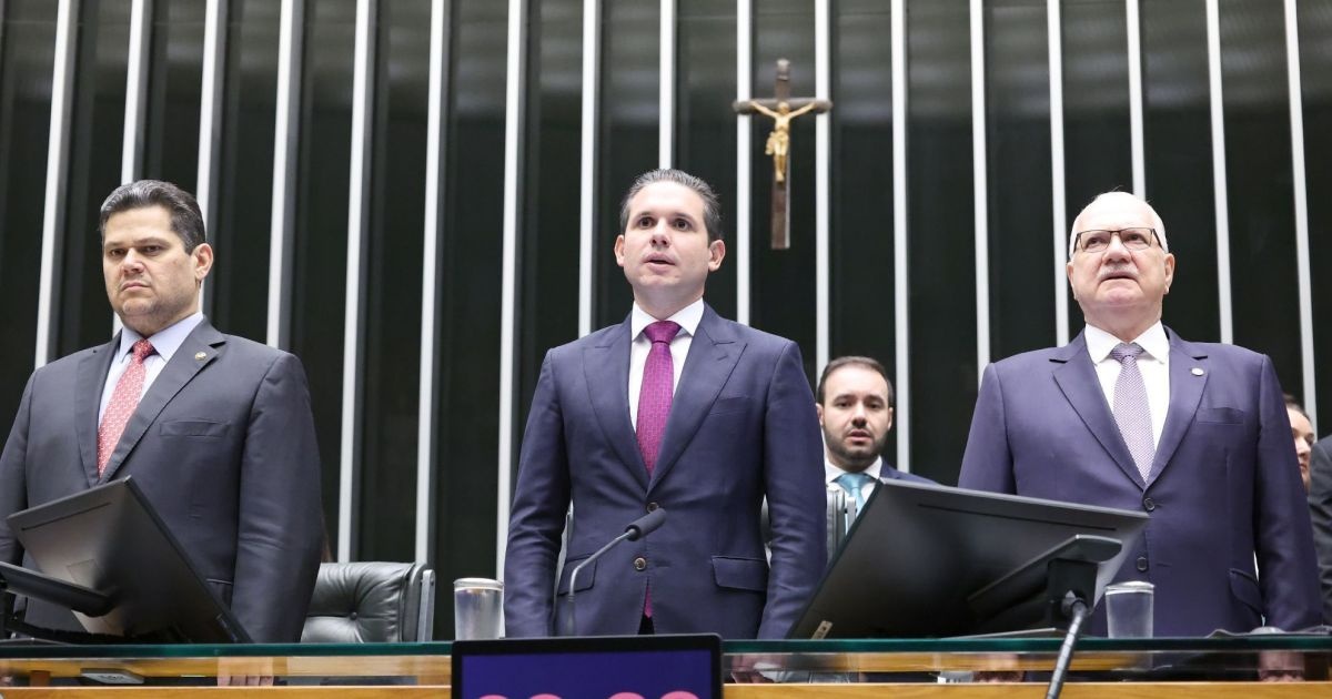 A Convivência Constitucional em Xeque: A Análise de Fachin Sobre a Harmonia dos Poderes